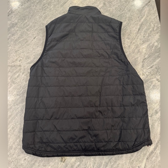 Men’s Carhartt Insulated Vest - Picture 3 of 5